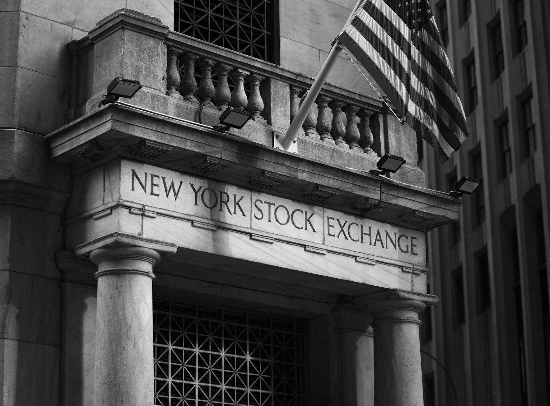 Goldman Sachs tops North America M&A advisers by value in Q1 2026, Houlihan Lokey leads by volume