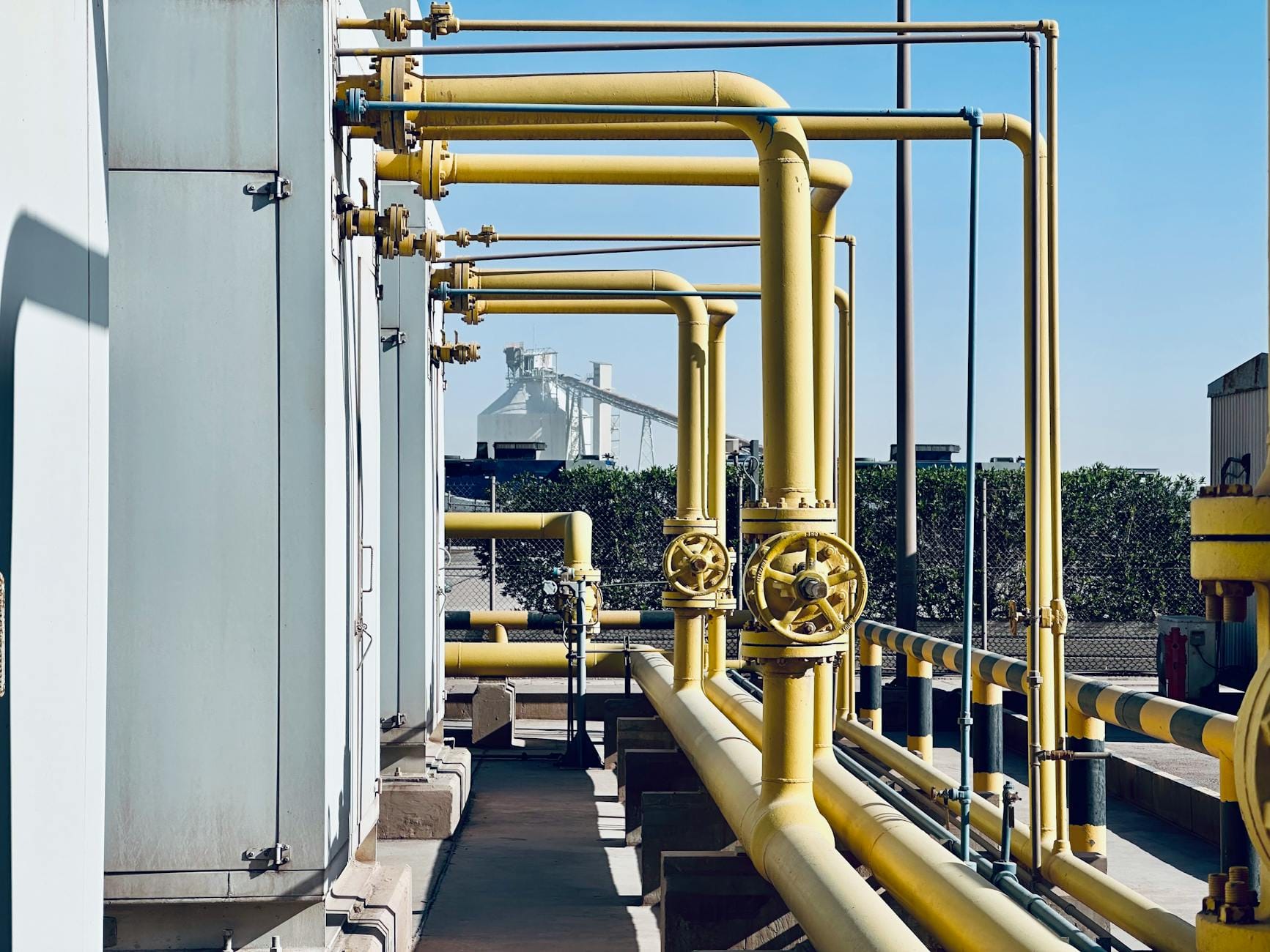 Saudi Arabian oil exports to China set for deep drop in June