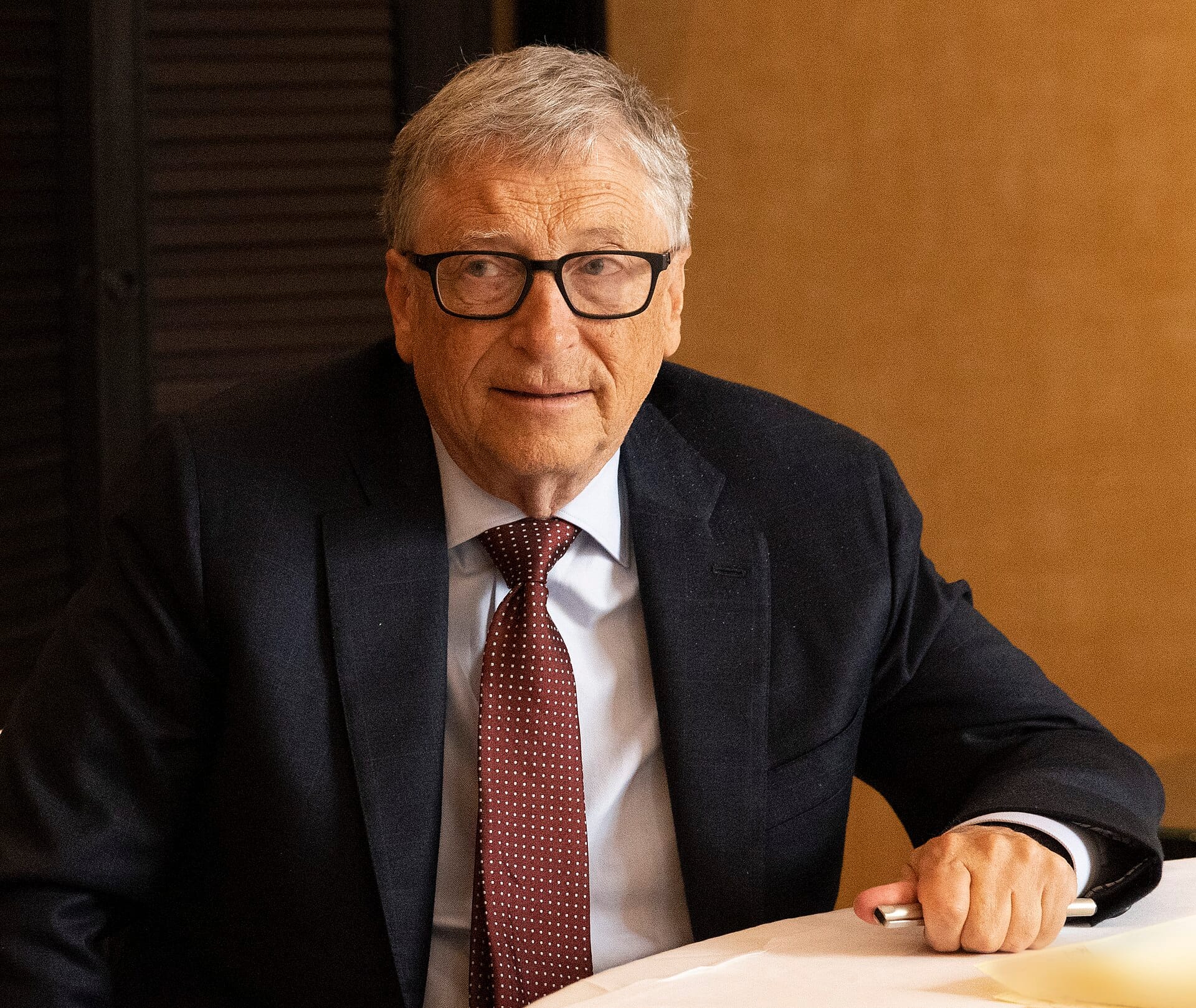 Bill Gates’s AI essay: put an interests note beside a public position