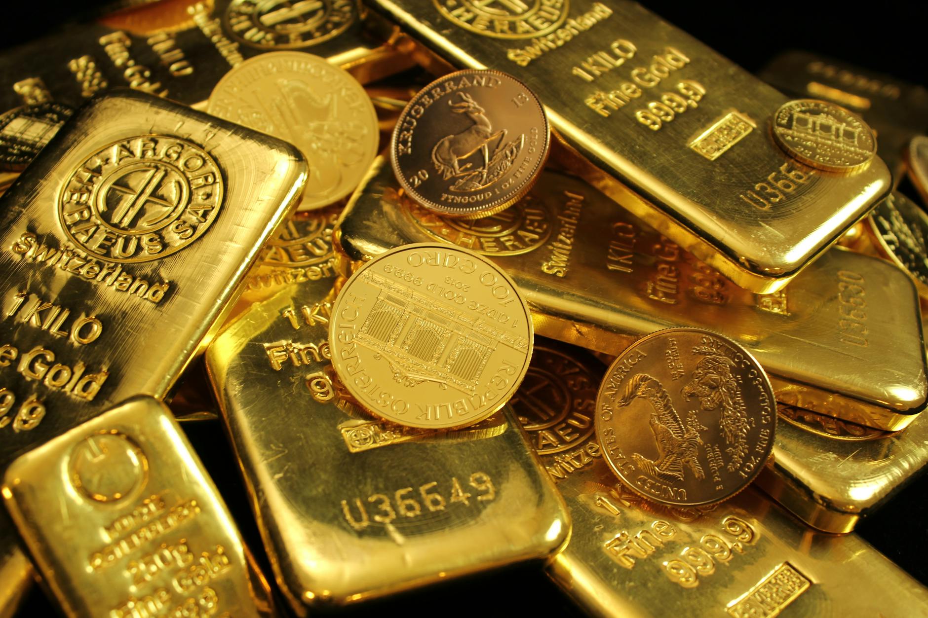 Canada swings to trade surplus as oil, gold exports jump